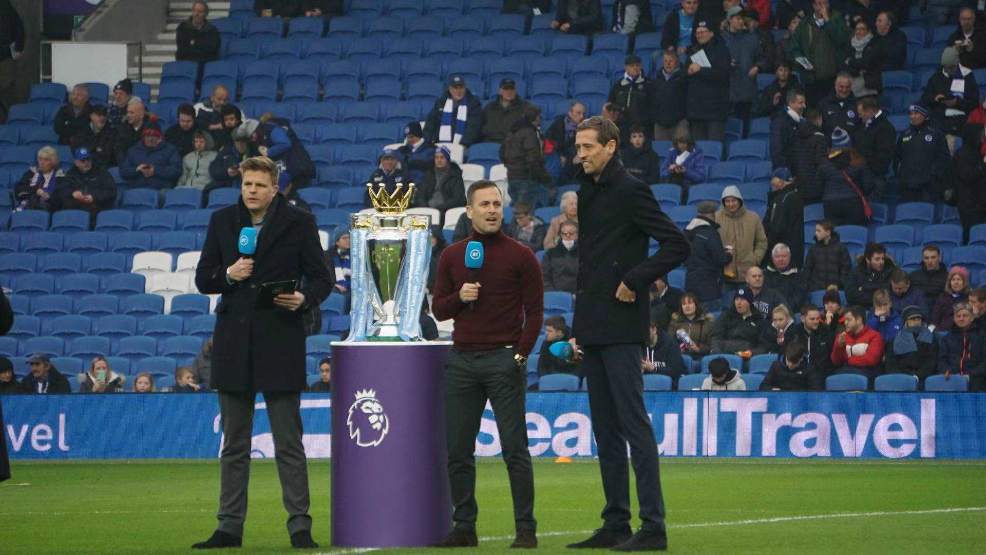 獻受到廣泛 獻受到廣泛